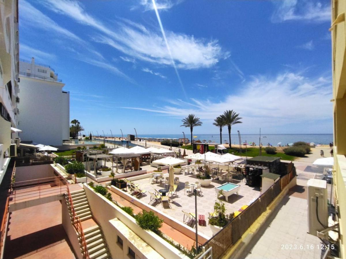 Cozy Apartment In Quarteira Bagian luar foto