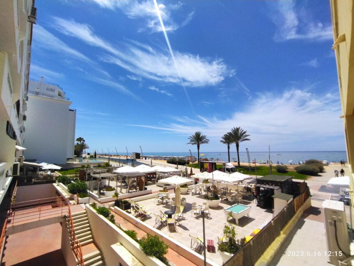Cozy Apartment In Quarteira Bagian luar foto
