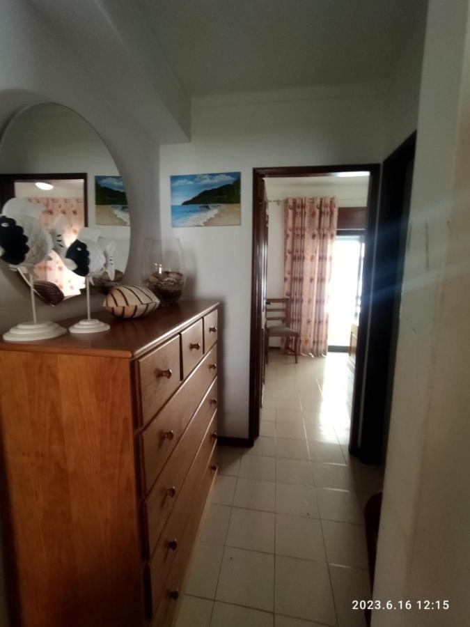 Cozy Apartment In Quarteira Bagian luar foto