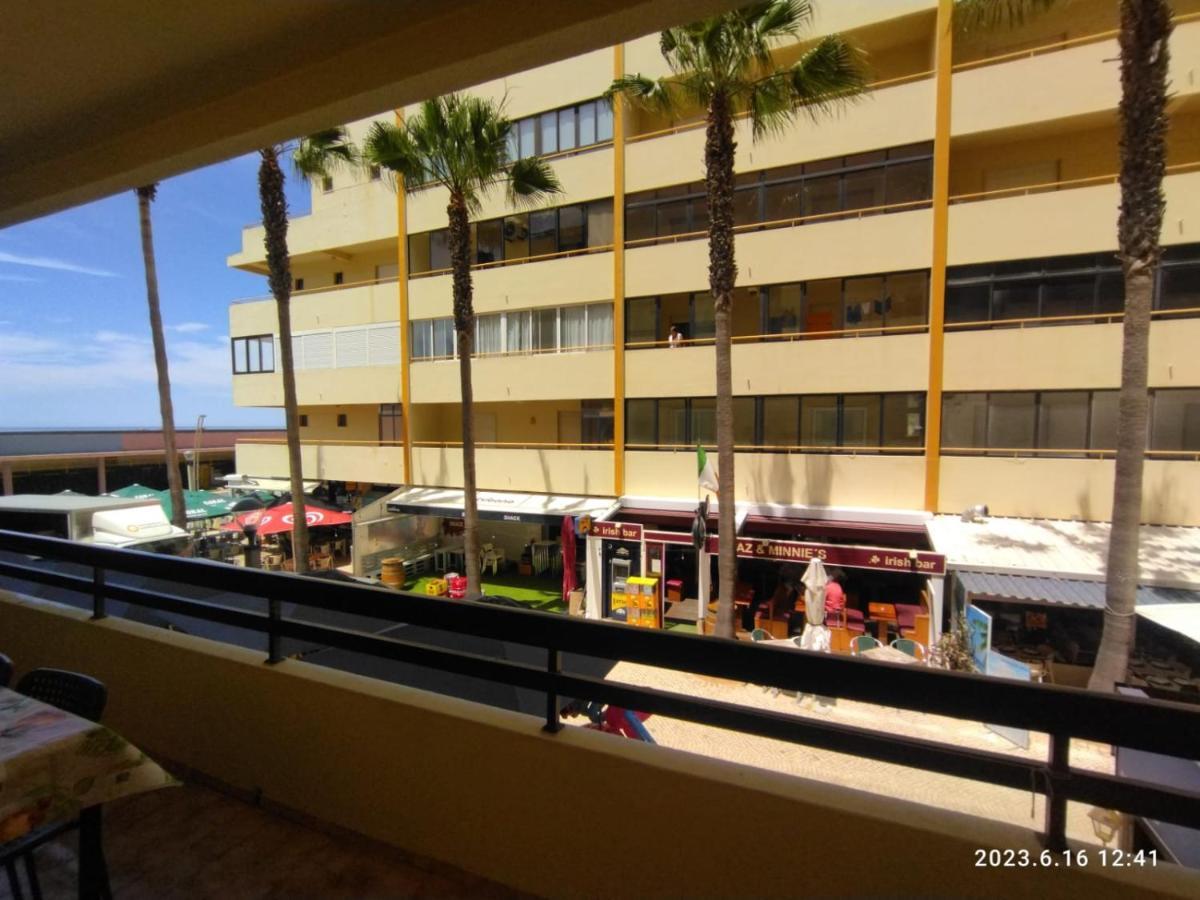Cozy Apartment In Quarteira Bagian luar foto